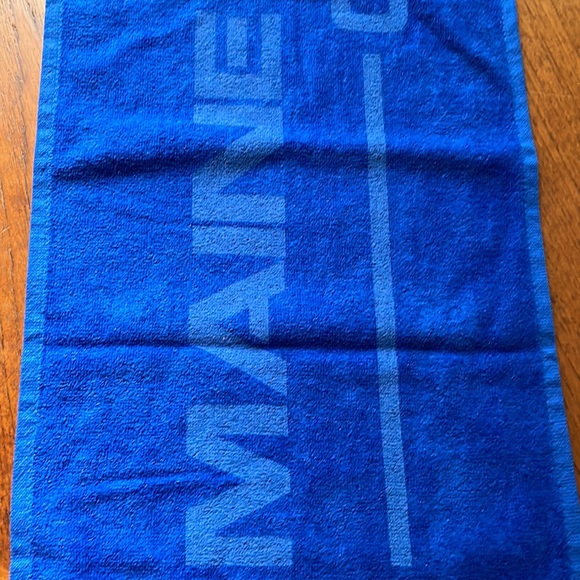 NWT Sweat towel - Picture 2 of 7